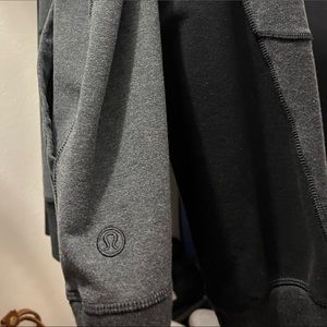Lululemon Men’s Medium Gray & Black Hoodie